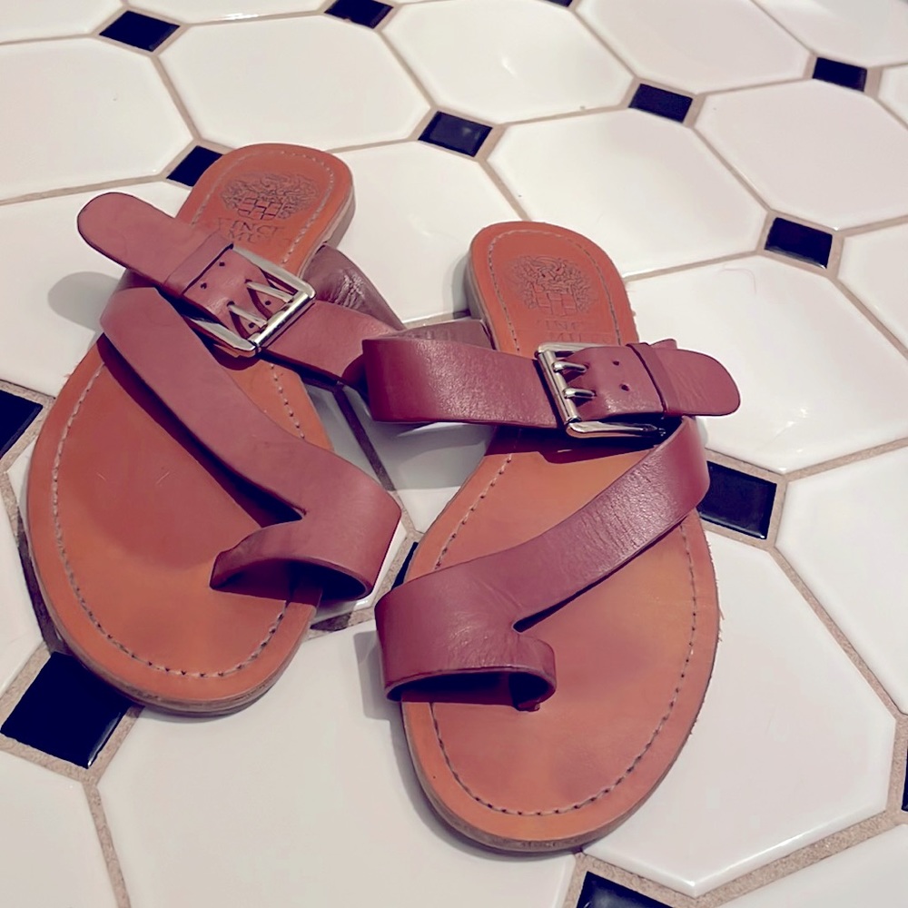 Vince Camuto gently worn brown/tan sandals